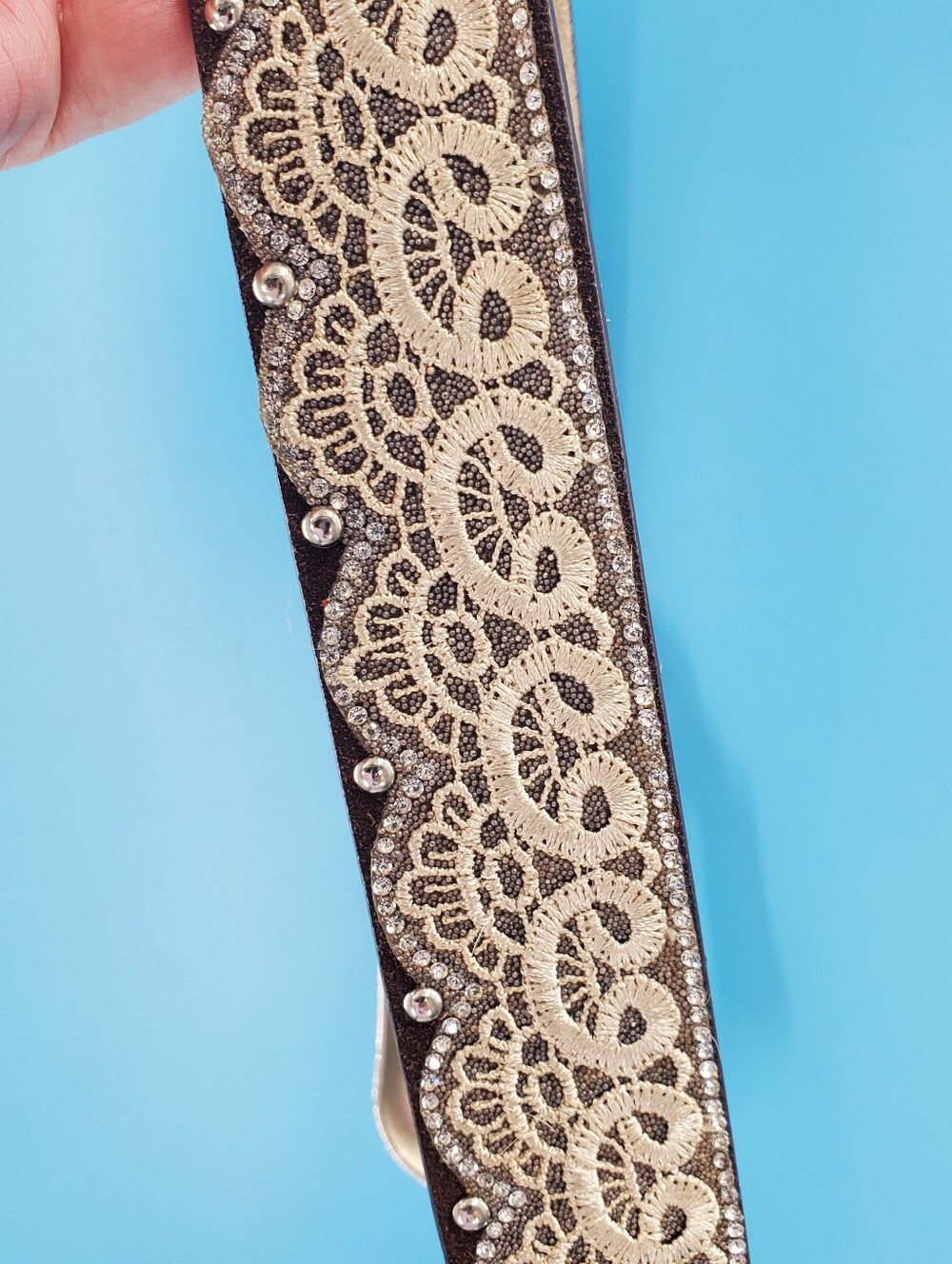 Western style leather belt with rhinestones - Picture 13 of 16
